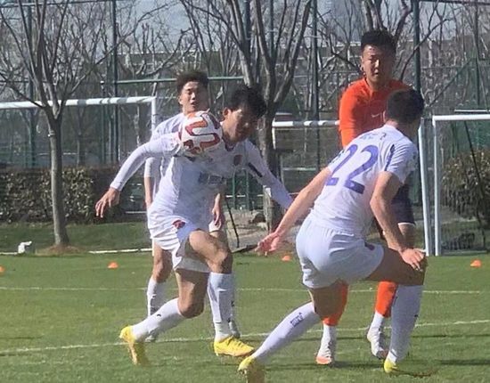国产美女一级做受老师